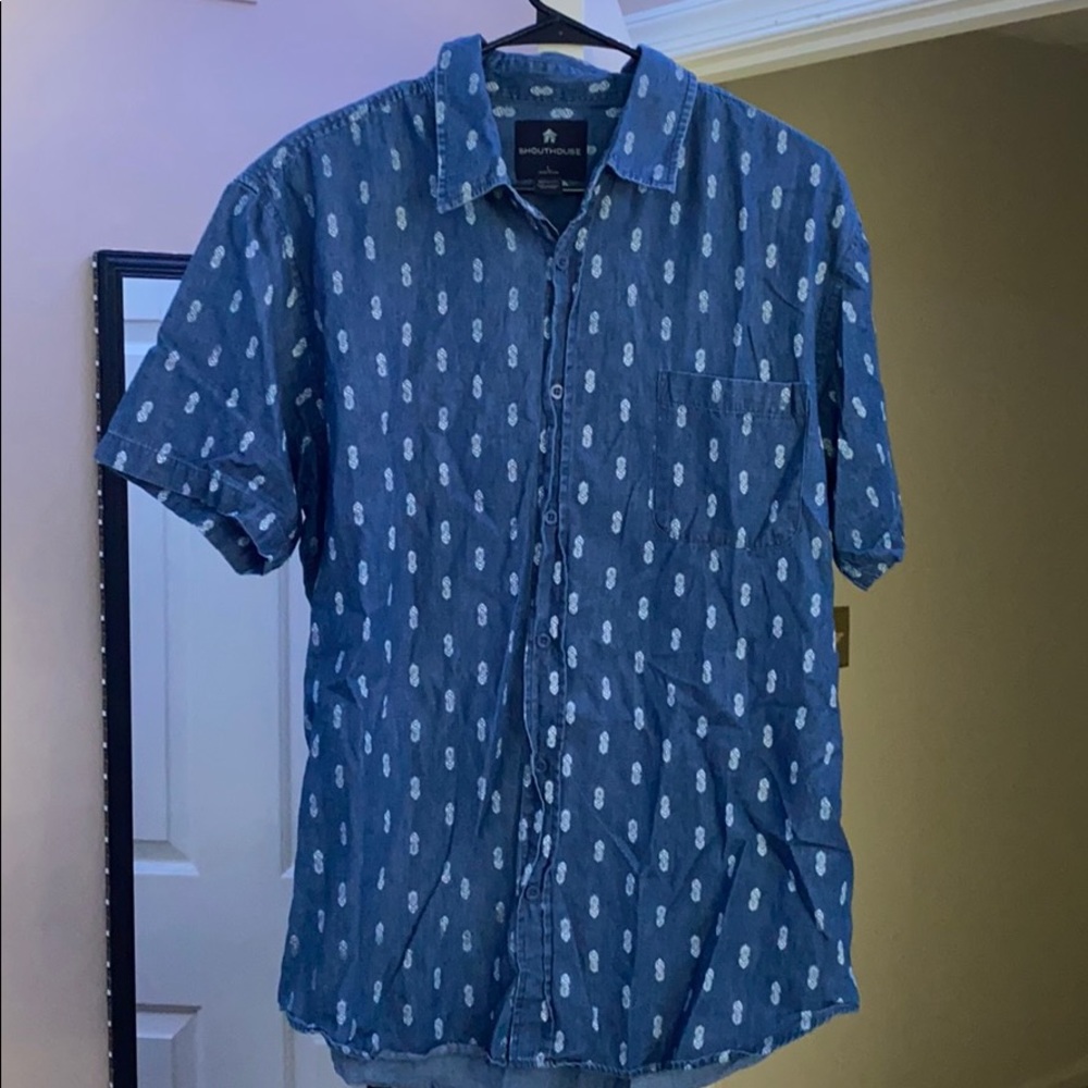 Shout house Blue Pineapple Button up
